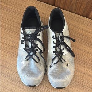 On Running Cloud X, Men's Black and White Shoes, size Men’s 9.5